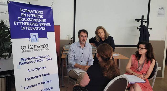 6- Laurence ADJADJ en Formation Hypnose et EMDR à Paris et Marseille avec le CHTIP 6- Laurence ADJADJ en Formation Hypnose et EMDR à Paris et Marseille avec le CHTIP